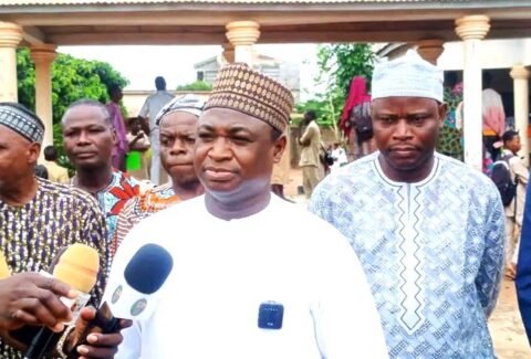 Parakou : Le deuxième adjoint au maire Moustapha Orou Gankou constate une reprise effective et ordonnée au CEG Guéma