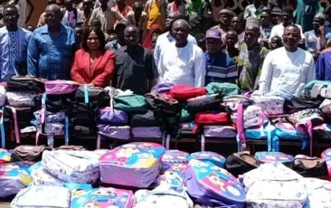 Kérou : Quand l’or blanc fertilise le savoir, 500 kits scolaires distribués aux enfants de cotonculteurs
